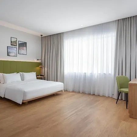 Hilton Garden Hotel 4*