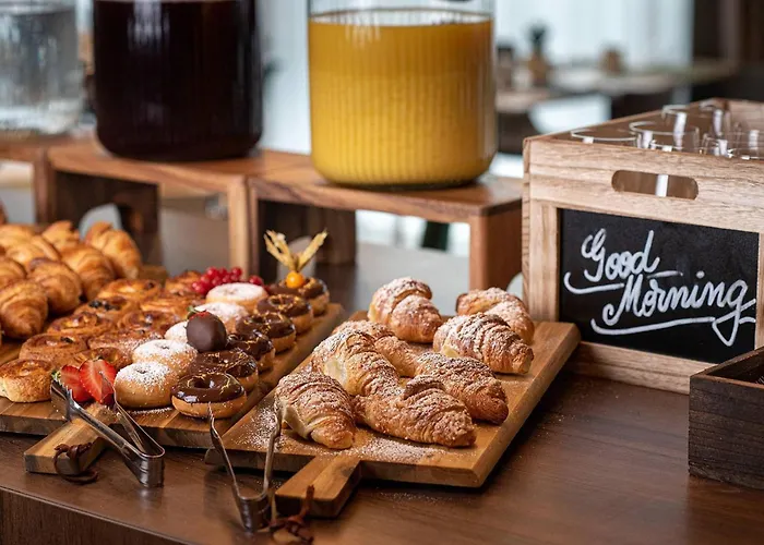 Hilton Garden Hotel 4*